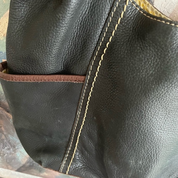 Vintage Fossil Leather Shoulder Bag - Picture 10 of 14